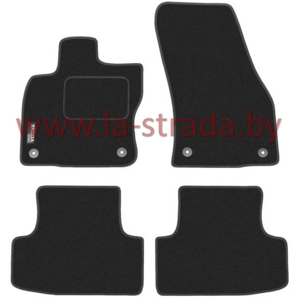 Комплект резиновых автомобильных ковриков SKODA KAROQ 2017-