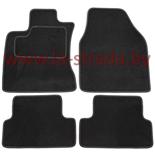 Комплект резиновых автомобильных ковриков NISSAN QASHQAI 2007-2010