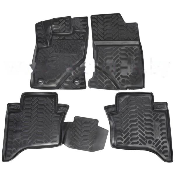 Комплект резиновых автомобильных ковриков TOYOTA HILUX 2012-2015